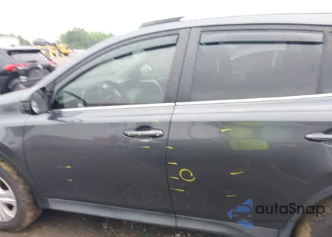 2013 Toyota Rav4 Le z USA, uszkodzony, nr VIN JTMZFREV3DD016318